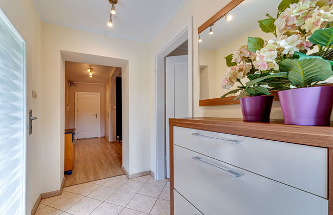 2 bedroom Apartment in Wroclaw with swimming pool and garden - Photo 15