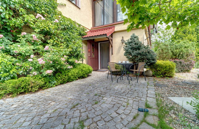 2 bedroom Apartment in Wroclaw with swimming pool and garden - Photo 33