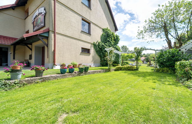 2 bedroom Apartment in Wroclaw with swimming pool and garden - Photo 36