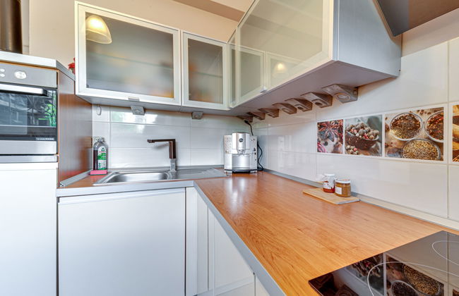 2 bedroom Apartment in Wroclaw with swimming pool and garden - Photo 13