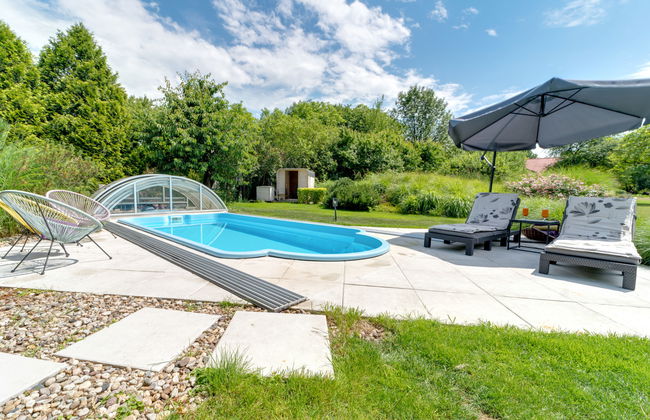 2 bedroom Apartment in Wroclaw with swimming pool and garden - Photo 27