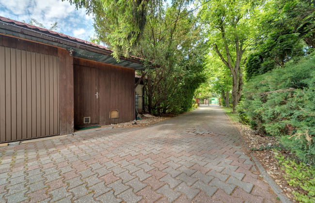 2 bedroom Apartment in Wroclaw with swimming pool and garden - Photo 34