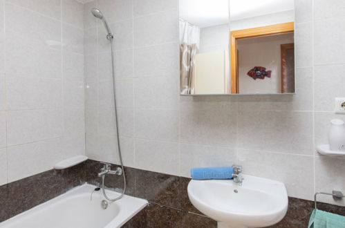 Photo 12 - 2 bedroom Apartment in Vandellòs l'Hospitalet de l'Infant with swimming pool and terrace