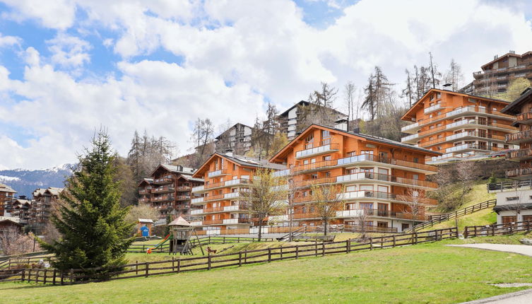 Foto 1 - Appartamento con 3 camere da letto a Nendaz con piscina e vista sulle montagne