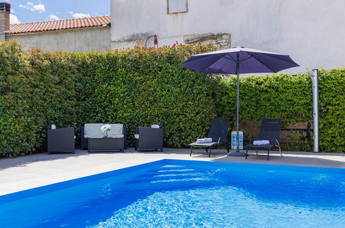 Photo 44 - 2 bedroom House in Sveti Petar u Šumi with private pool and garden