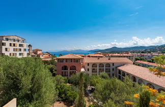 Foto 2 - Appartamento con 2 camere da letto a L'Île-Rousse con vista mare