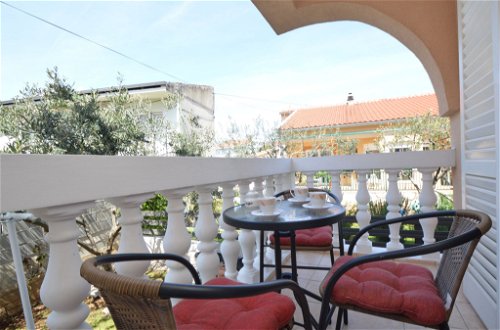 Photo 4 - 1 bedroom Apartment in Vodice with terrace and sea view