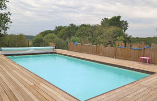 Photo 2 - 6 bedroom House in Bonneville-et-St-Avit-de-Fumadières with private pool and garden