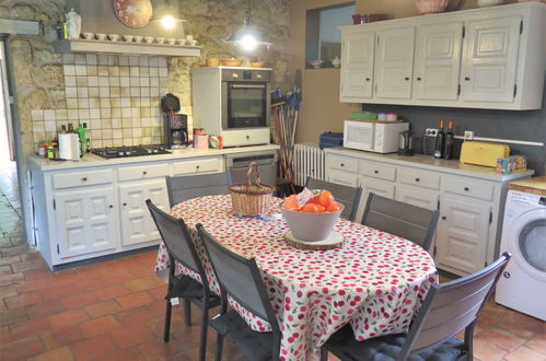 Photo 4 - 6 bedroom House in Bonneville-et-St-Avit-de-Fumadières with private pool and garden