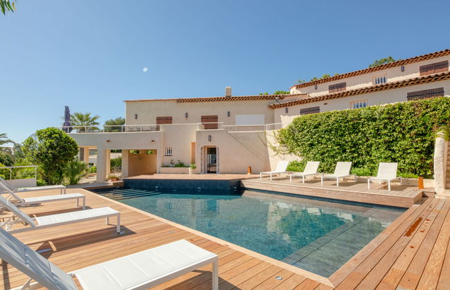 Casa de 5 quartos em Fréjus com piscina privada e jardim - Foto 1