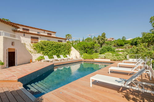 Foto 27 - Casa de 4 quartos em Fréjus com piscina privada e jardim