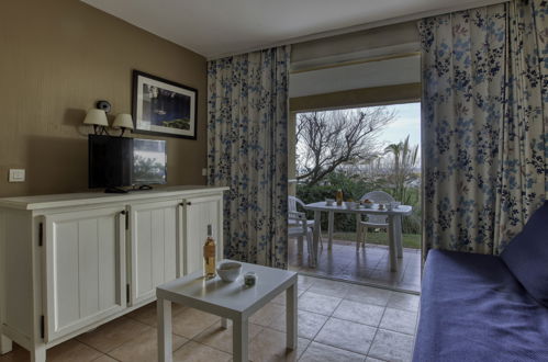 Foto 6 - Apartamento de 2 quartos em Six-Fours-les-Plages com piscina e vistas do mar