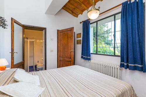 Foto 27 - Haus mit 4 Schlafzimmern in Greve in Chianti mit privater pool und garten
