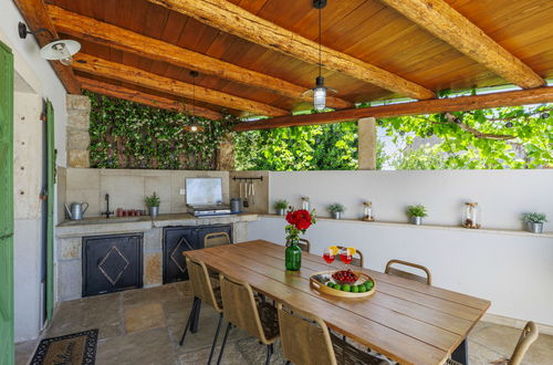 Foto 10 - Haus mit 4 Schlafzimmern in Višnjan mit privater pool und garten