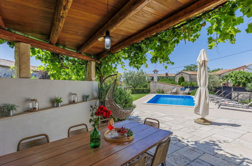 Foto 11 - Haus mit 4 Schlafzimmern in Višnjan mit privater pool und garten