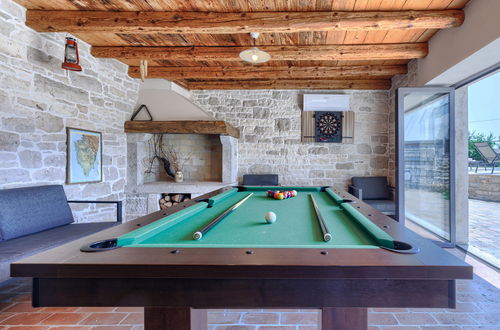 Foto 9 - Haus mit 4 Schlafzimmern in Višnjan mit privater pool und garten