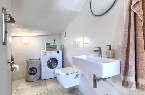 Foto 48 - Haus mit 4 Schlafzimmern in Višnjan mit privater pool und garten