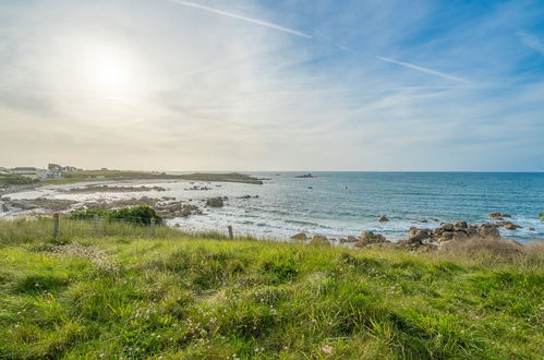 Photo 27 - 1 bedroom House in Cléder with sea view