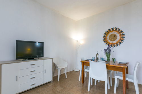 Foto 8 - Apartamento de 2 quartos em Follonica com piscina e jardim