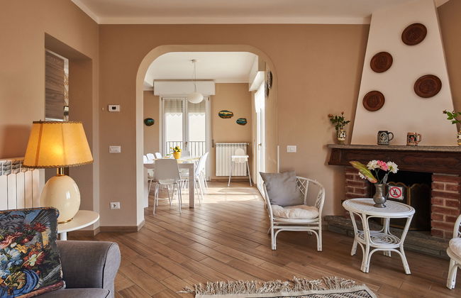 Casa de 3 quartos em Luino com jardim e terraço - Foto 13