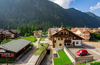 Foto 2 - Apartamento de 4 quartos em Campitello di Fassa