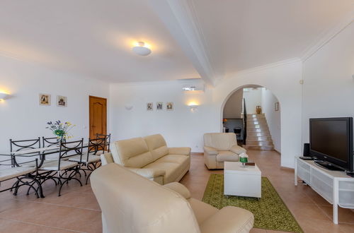Photo 12 - 4 bedroom House in Loulé with private pool and garden