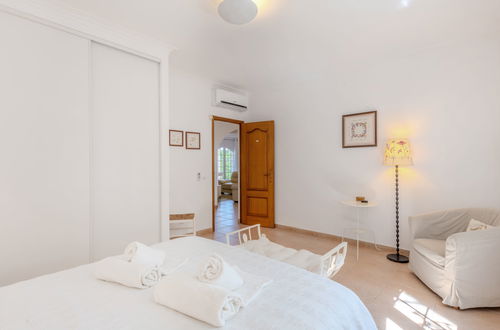 Photo 18 - 4 bedroom House in Loulé with private pool and garden