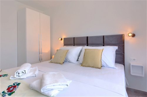 Foto 20 - Appartamento con 2 camere da letto a Medulin con giardino e vista mare