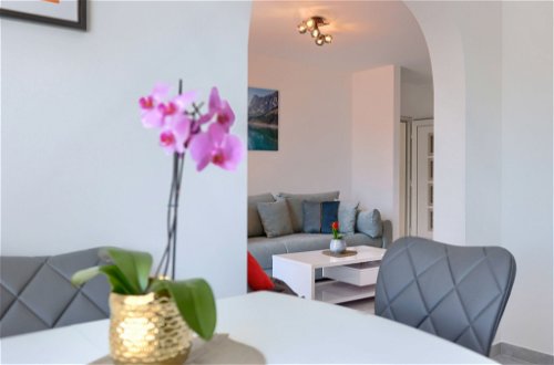 Foto 6 - Appartamento con 2 camere da letto a Medulin con giardino e vista mare