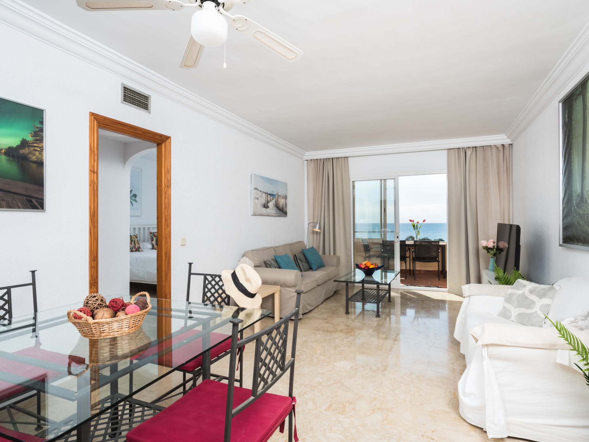 Photo 2 - 2 bedroom Apartment in Estepona with terrace