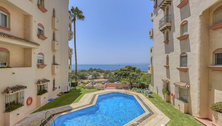 Foto 1 - Apartamento de 2 quartos em Estepona com piscina e vistas do mar