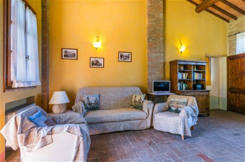 Photo 13 - 2 bedroom House in Certaldo with private pool and garden