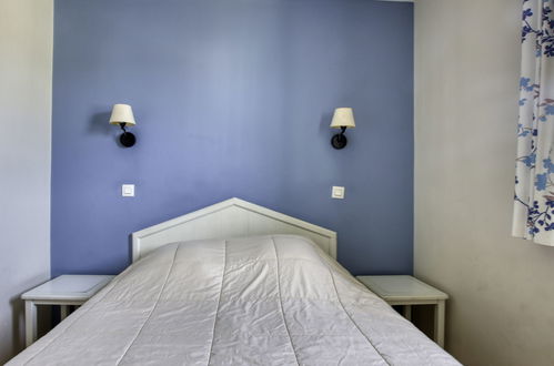 Foto 5 - Apartamento de 2 quartos em Six-Fours-les-Plages com piscina e terraço