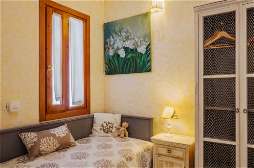 Photo 9 - 2 bedroom House in Pietrasanta with garden and sea view