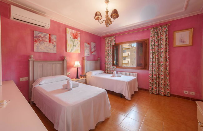 7 bedroom House in Capdepera with private pool and garden - Photo 12