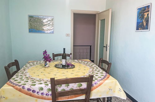 Photo 11 - 2 bedroom Apartment in Dolcedo with garden and terrace