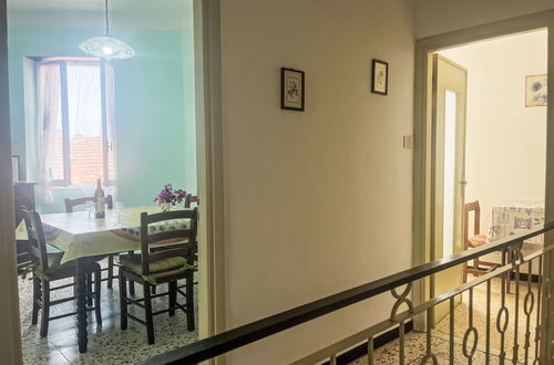 Photo 35 - 2 bedroom Apartment in Dolcedo with garden and terrace