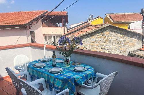 Photo 29 - 2 bedroom Apartment in Dolcedo with garden and terrace