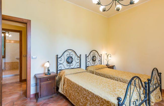 Maison de 4 chambres à Bucine avec piscine et jardin - Photo 38