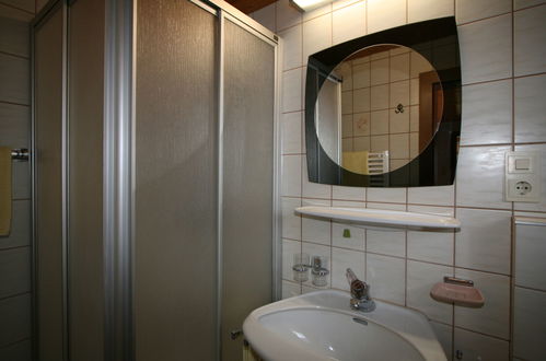 Foto 4 - Apartamento de 2 quartos em Finkenberg com jardim