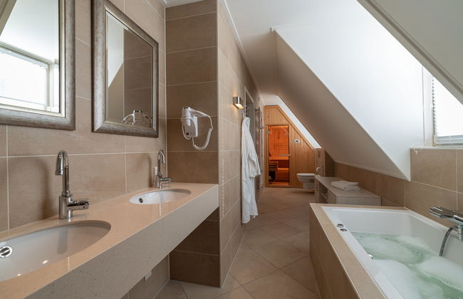 Casa de 5 quartos em Colijnsplaat com jardim e terraço - Foto 4