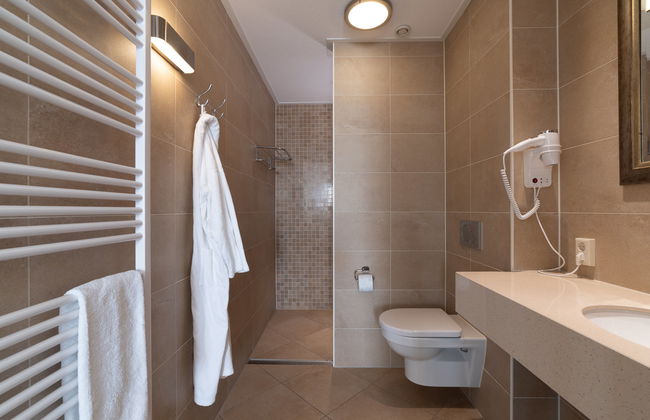 Casa de 5 quartos em Colijnsplaat com jardim e terraço - Foto 18