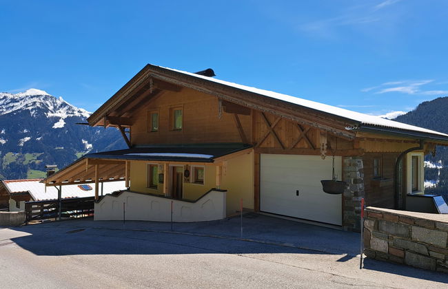 Casa de 3 quartos em Hippach com terraço e sauna - Foto 1