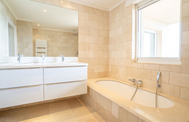 Casa de 4 quartos em Grimaud com piscina privada e jardim - Foto 4