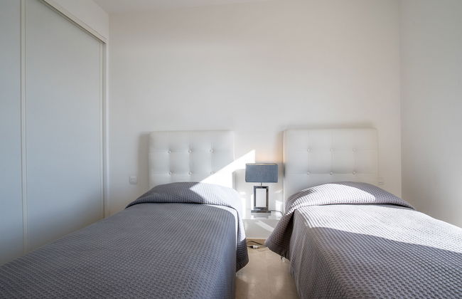 Casa de 4 quartos em Grimaud com piscina privada e jardim - Foto 23