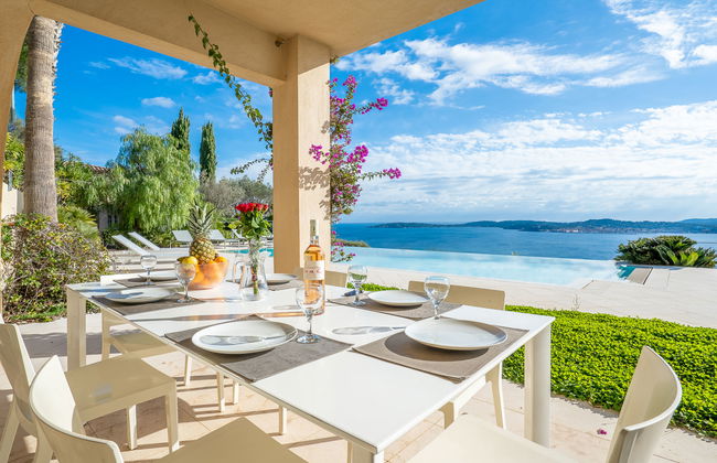 Casa de 4 quartos em Grimaud com piscina privada e jardim - Foto 31