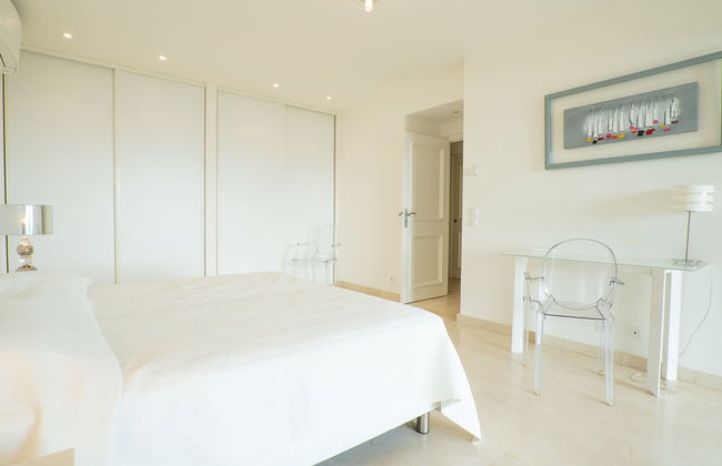 Casa de 4 quartos em Grimaud com piscina privada e jardim - Foto 17