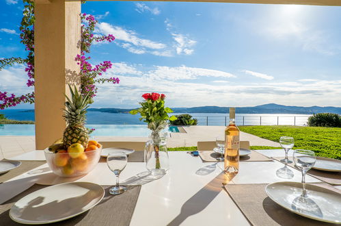 Photo 2 - Maison de 3 chambres à Grimaud avec piscine privée et vues à la mer