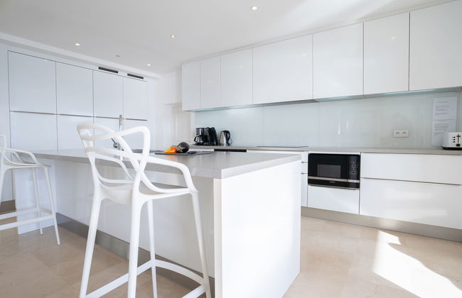 Casa de 4 quartos em Grimaud com piscina privada e jardim - Foto 16