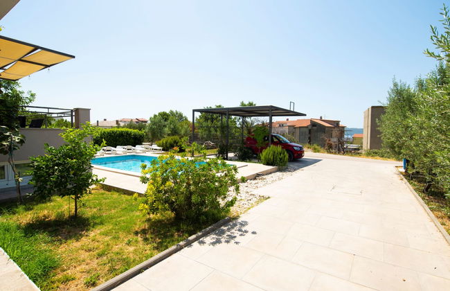 Casa de 5 quartos em Kaštela com piscina privada e jardim - Foto 39